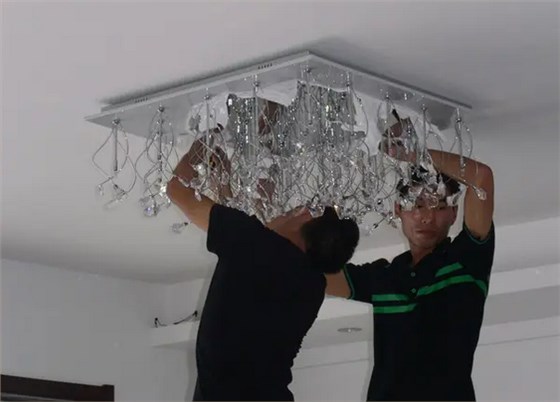 家具安裝：燈具安裝有哪些要求？燈具品牌介紹