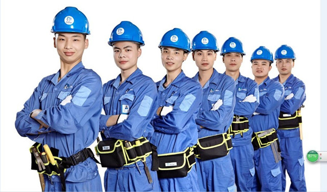 為了造就一個(gè)傳奇，左右手安裝師傅既然這樣做