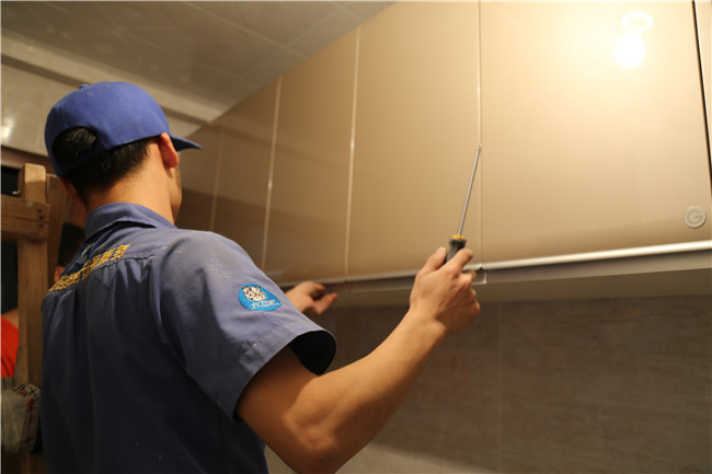 家具保養(yǎng)方法大揭秘，讓家具重現(xiàn)光澤與生機(jī)