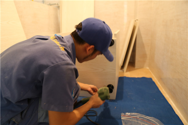 專業(yè)的定制家具安裝服務(wù)&mdash;&mdash;左右手