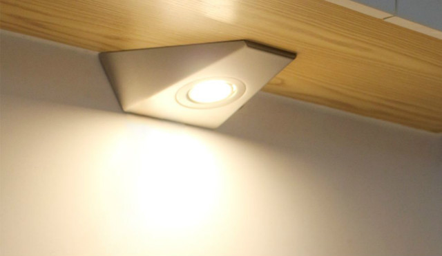 櫥柜吊柜底燈到底怎么安裝？安裝時需要注意什么