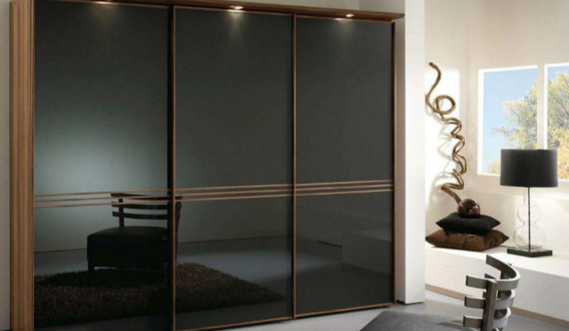 平開(kāi)門衣柜鏡子安裝方法分那幾步，正確的注意事項(xiàng)是什么？