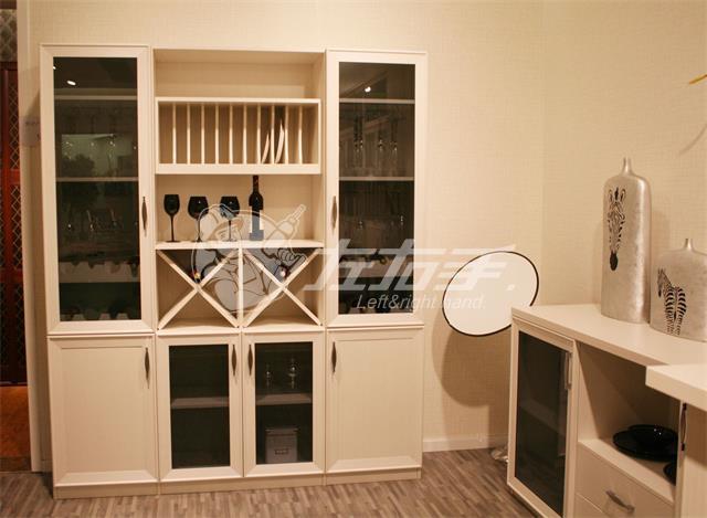 成品家具和定制家具哪個(gè)好？