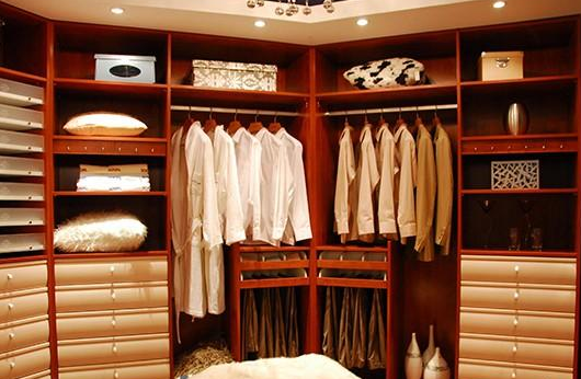實木家具十大品牌，實木家具之衣帽間定制價格是多少？