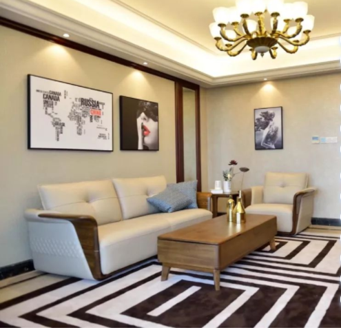 客廳沙發(fā)設(shè)計：偏愛皮沙發(fā)？實木配真皮提升客廳格局