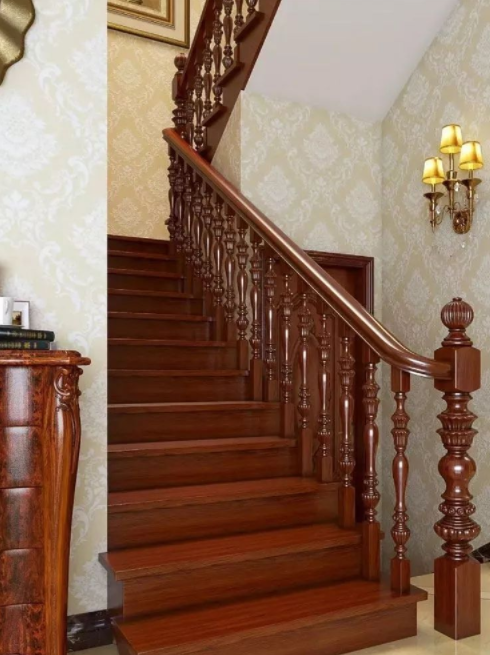 南京整體樓梯：如何選擇實(shí)木樓梯，不會(huì)買到劣質(zhì)品？