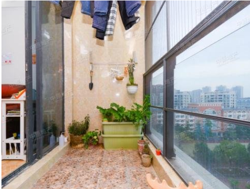 【臥室節(jié)能燈具】陽臺燈具安裝的注意事項是什么？